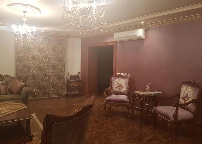Apartment On The Nile View