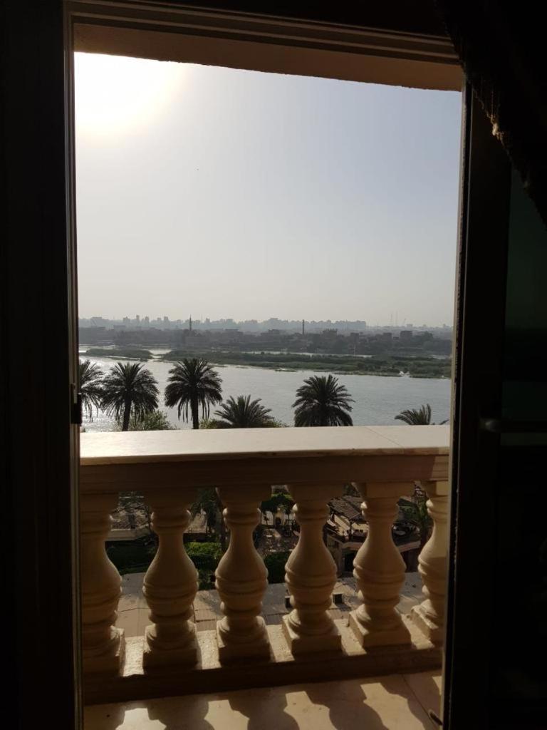 Apartment On The Nile View Cairo